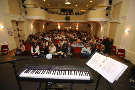 Koncert Slavka Ivančiča ob materinskem dnevu 01 Foto Ljubo Vukelič